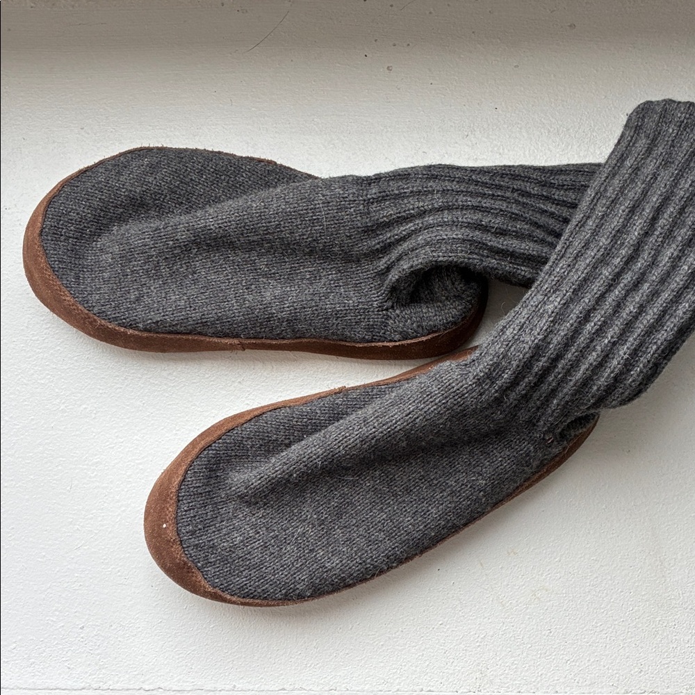 L.L. Bean Unisex Gray Wool Slipper Socks with Brown Leather Sole